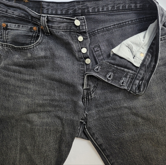 LEVI’S 501 JEANS BLACK 32 × 32,
Good condition - Picture 4 of 8